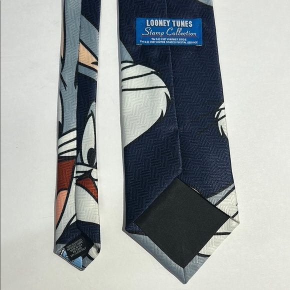 Warner Bros. Bugs Bunny Tie - Blue and Gray - Picture 6 of 6